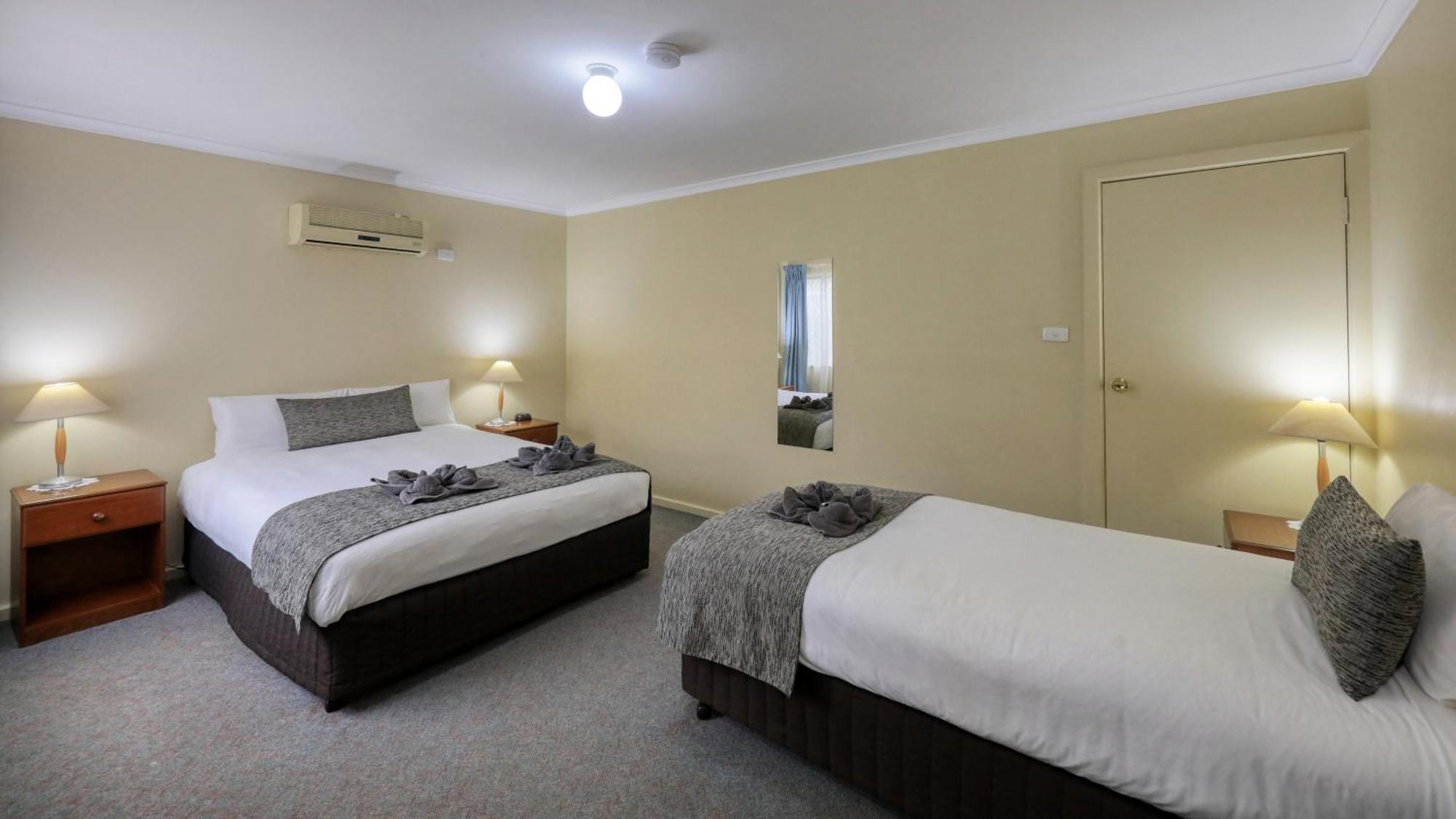 Oasis Motor 3* Broken Hill